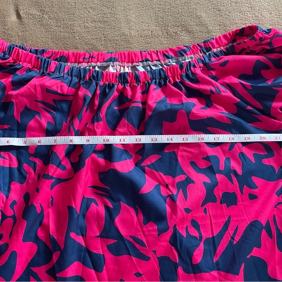 NWT Two piece fun short set!! - Picture 3 of 3